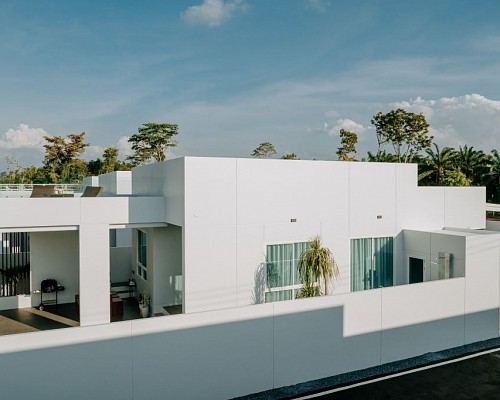 Grand 8 - Grand pool villa with rooftop