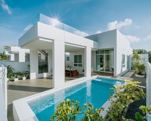 Grand 8 - Grand pool villa with rooftop