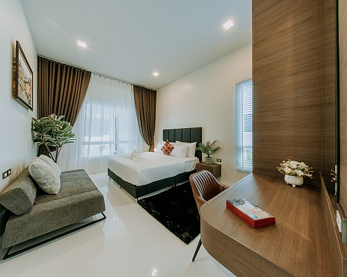 Grand 9 - Grand pool villa with rooftop