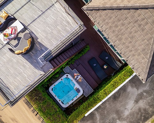 Villa 2 -  3BDR Jacuzzi Villa with rooftop