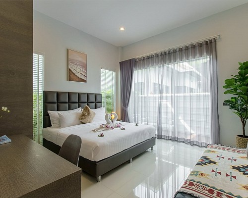 Villa 2 -  3BDR Jacuzzi Villa with rooftop