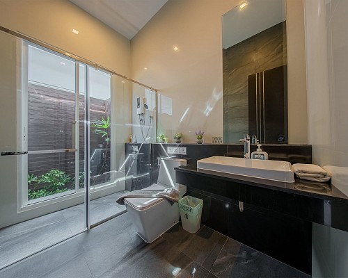 Villa 2 -  3BDR Jacuzzi Villa with rooftop